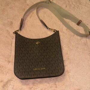 Michael Kors crossbody